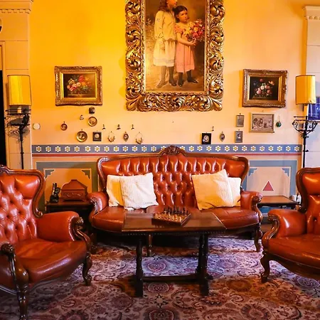 Castello Machiavelli أوتْسانو ديل إميليا