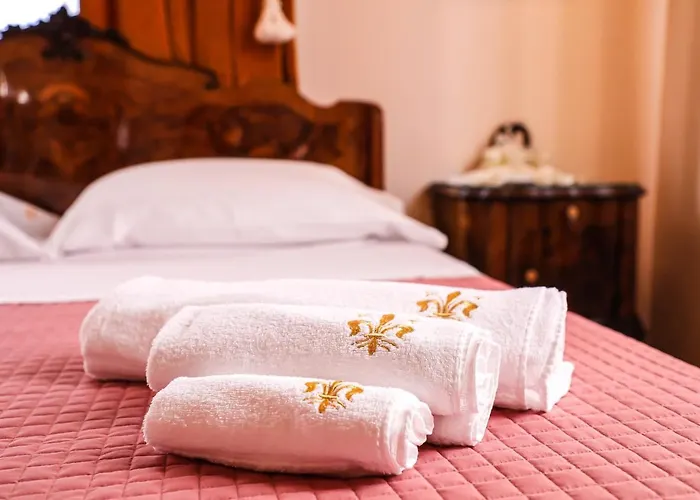 فندق مبيت وإفطار Castello Machiavelli أوتْسانو ديل إميليا