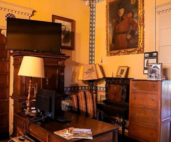 فندق مبيت وإفطار Castello Machiavelli أوتْسانو ديل إميليا