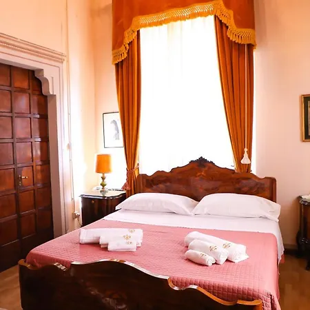 Castello Machiavelli 住宿加早餐酒店 4*