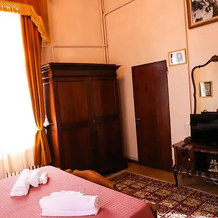 住宿加早餐酒店 Castello Machiavelli 奥扎诺-德尔艾米利亚