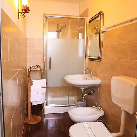 Castello Machiavelli B&B 4*