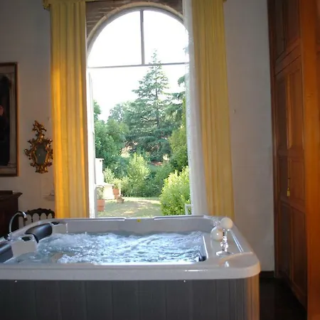 Castello Machiavelli Bed & Breakfast 4*